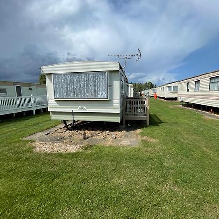 Tessas Caravan Breaks 查珀尔圣伦纳兹 外观 照片